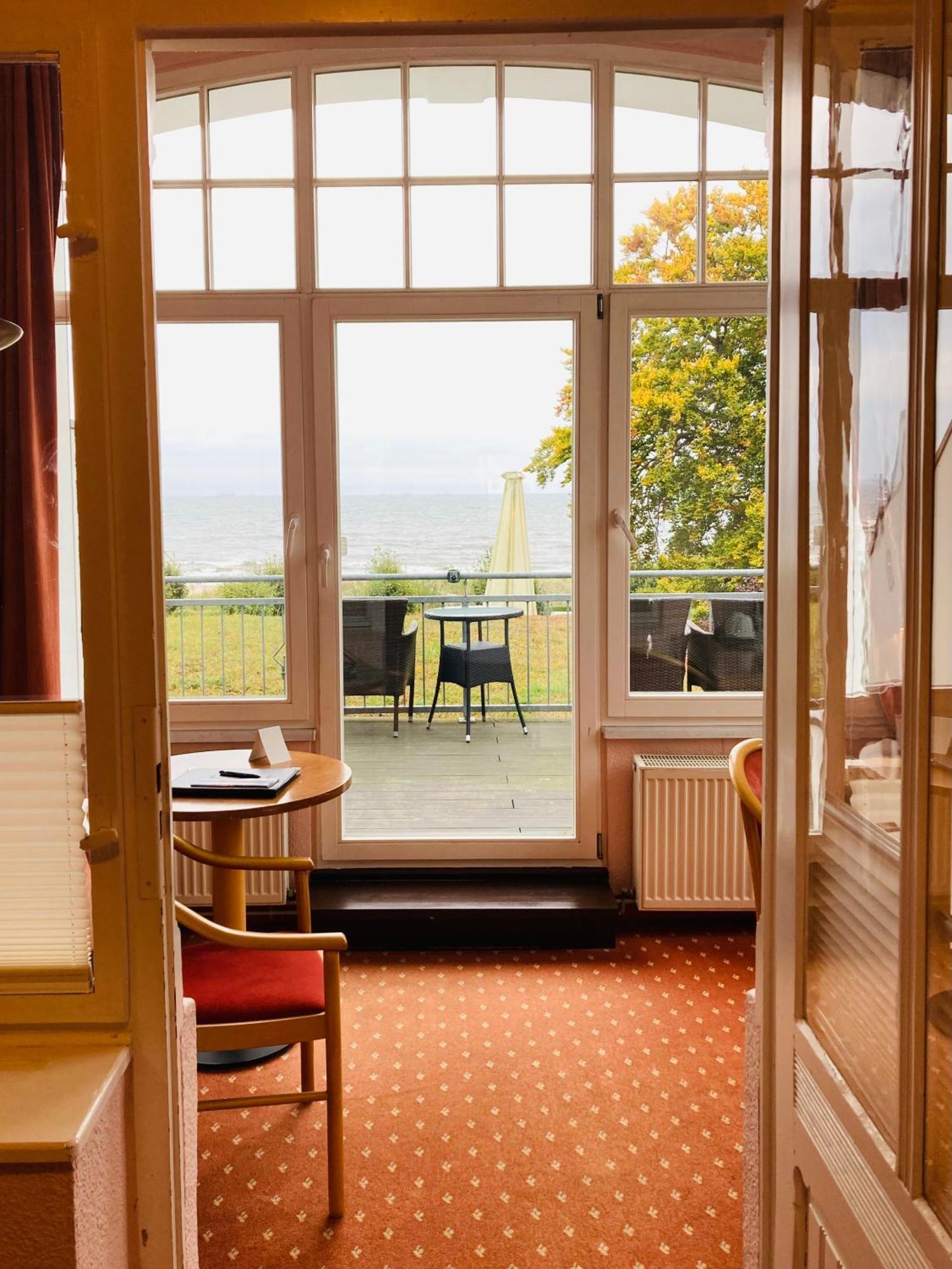 Hotel Germania 제바트헤링스도르프 외부 사진