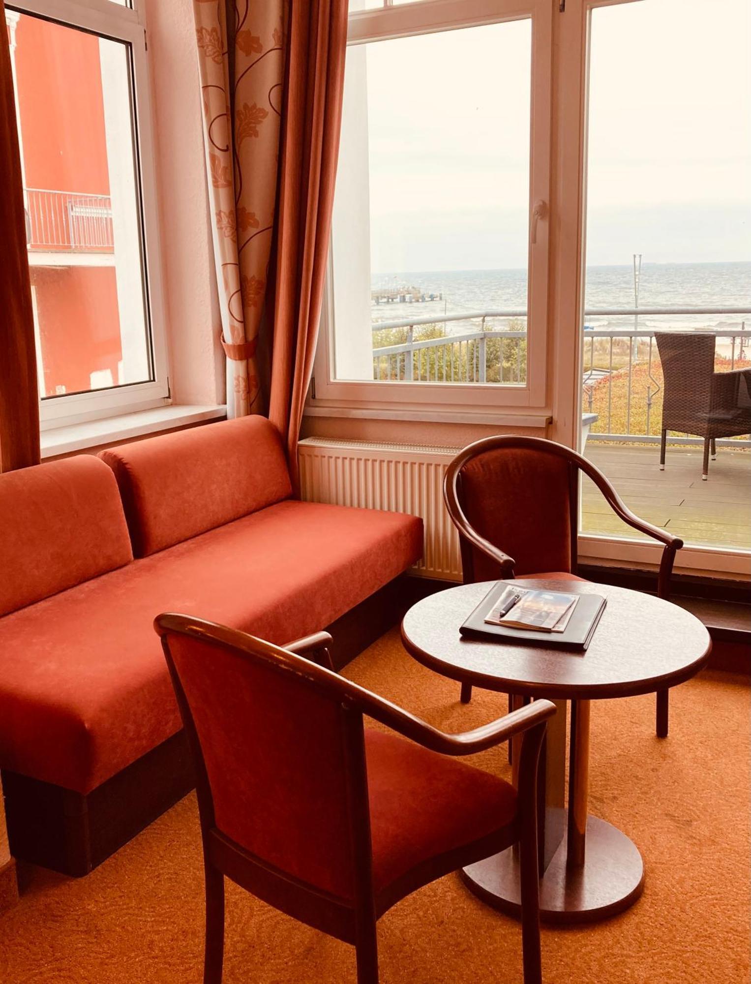 Hotel Germania 제바트헤링스도르프 외부 사진
