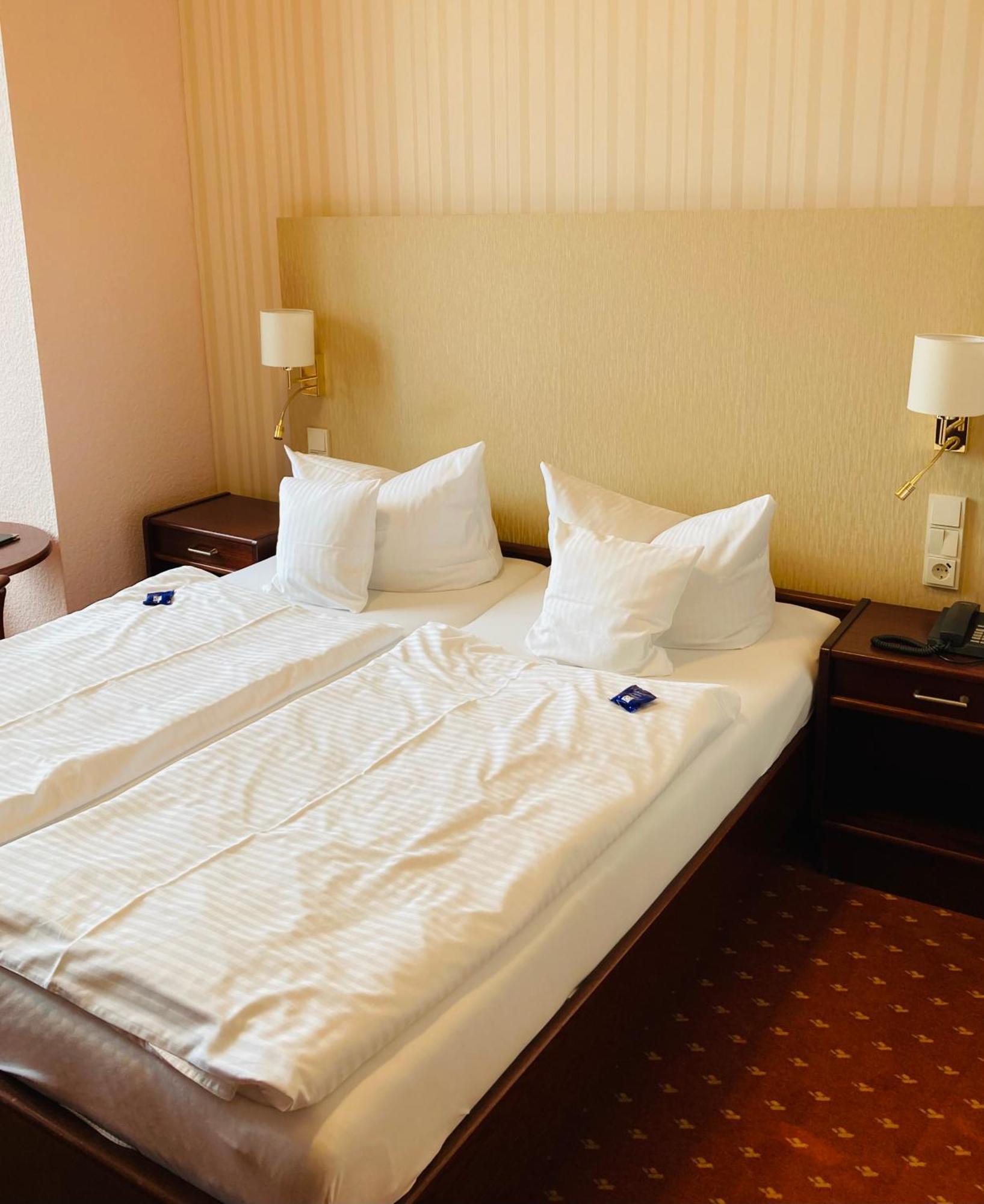 Hotel Germania 제바트헤링스도르프 외부 사진