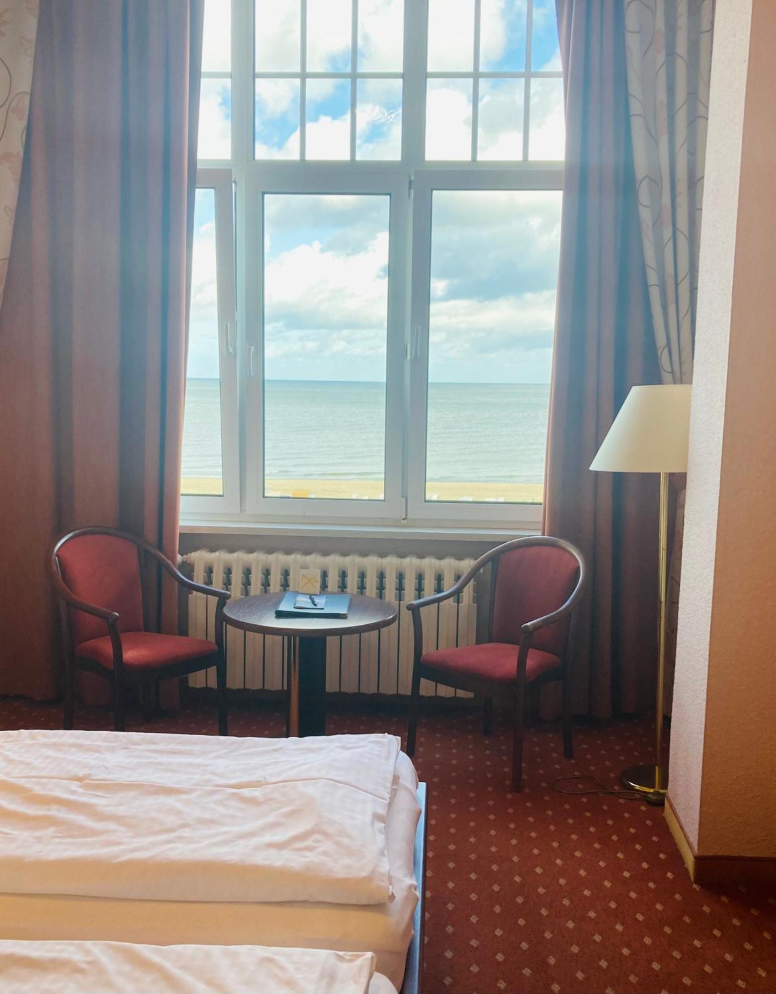 Hotel Germania 제바트헤링스도르프 외부 사진