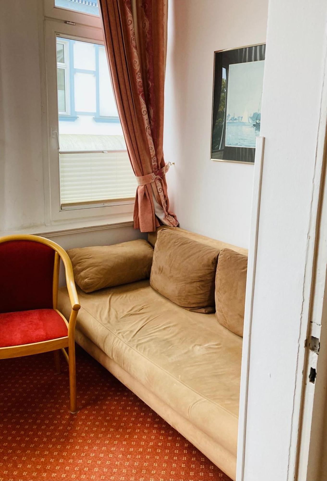 Hotel Germania 제바트헤링스도르프 외부 사진